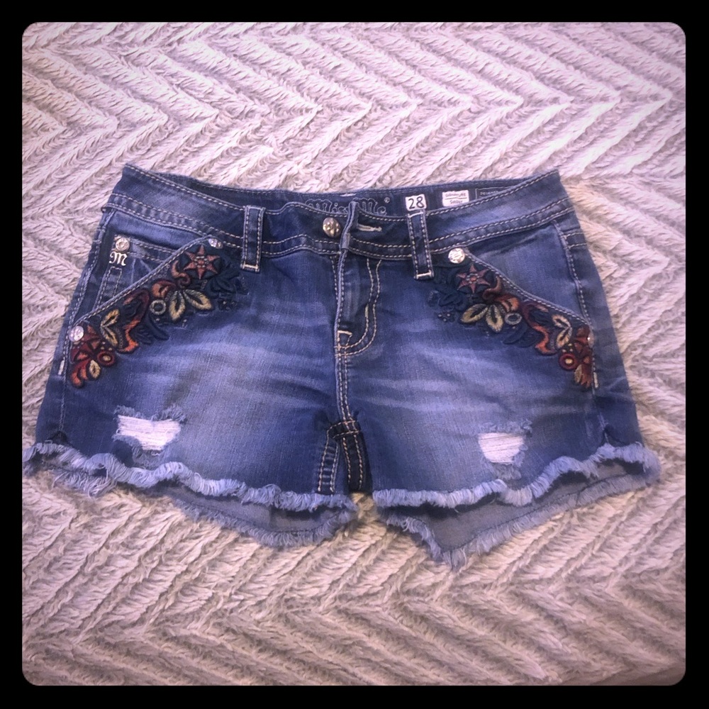 Miss me shorts size 28